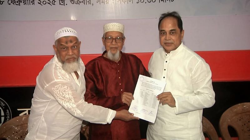 পাবনা বনমালী শিল্পকলা কেন্দ্রের সভাপতি অঞ্জন চৌধুরী পিন্টু ও সাধারণ সম্পাদক হাবিবুল্লাহ